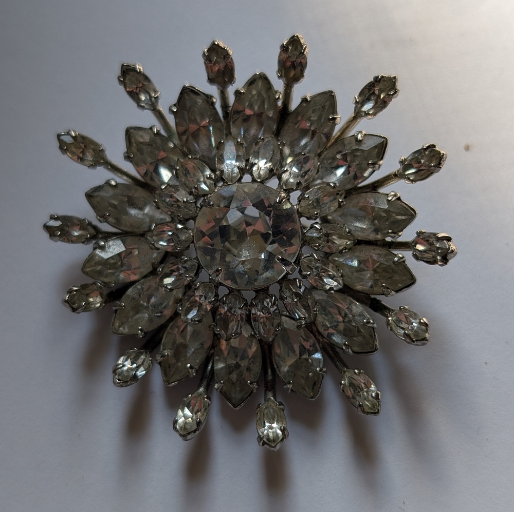 Authentic Vintage SHERMAN 1950s Tiered Rhinestone Starburst Brooch – Exceptional